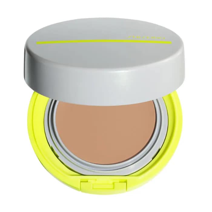0729238155763-1 Shiseido Sports BB Compact Spf50 Medium Dark – Image 1